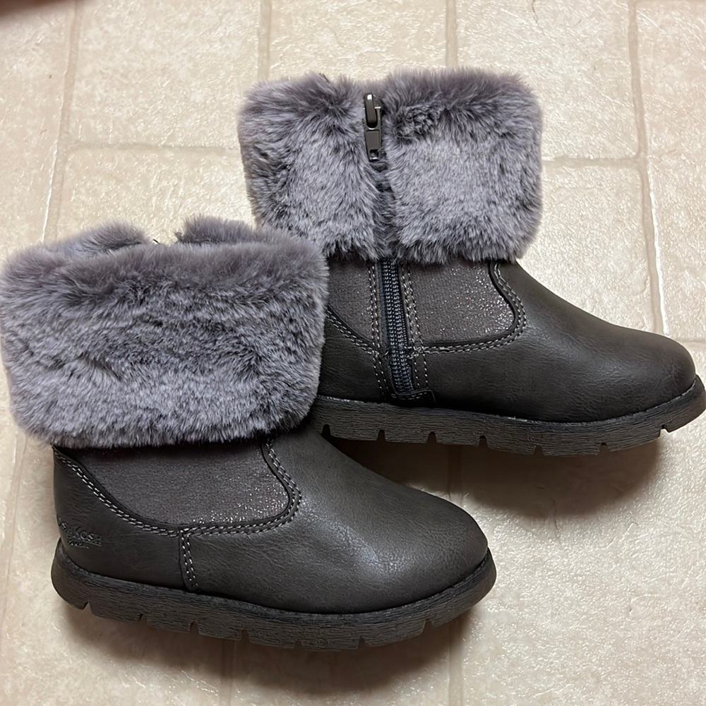 Gorgeous Toddler Girl Fur Boots
